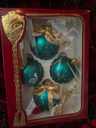 The Victoria Collection Green & Gold Vintage Ornaments