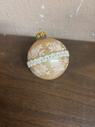 Vintage The Victoria Collection Rauch glass Christmas ornament #615