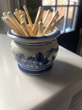 Chinese porcelain vessel with matches