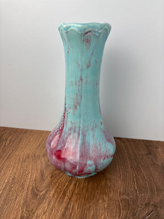 Pottery/vase