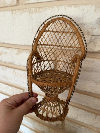 Butterfly chair plant stand