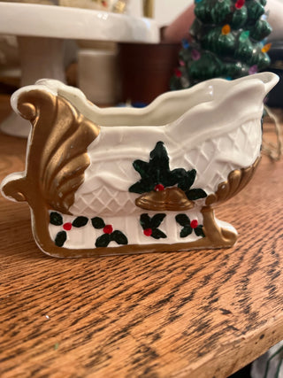 Small ceramic white sleigh