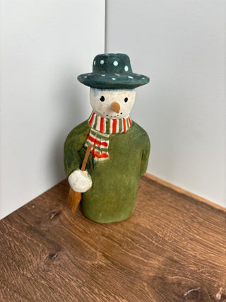 Small wood snowman