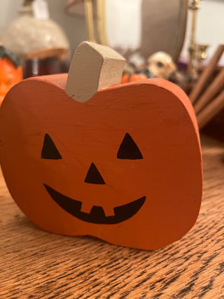 Medium wooden jack-o’-lantern pumpkin