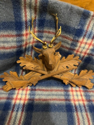 Stag with guns, wood