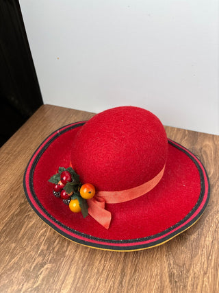 Felt doll’s hat