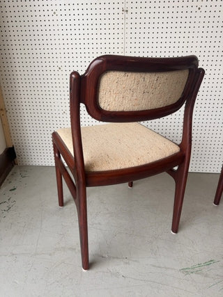 Vintage,Mcm D-scan rosewood dinning chairs ( set of 2)