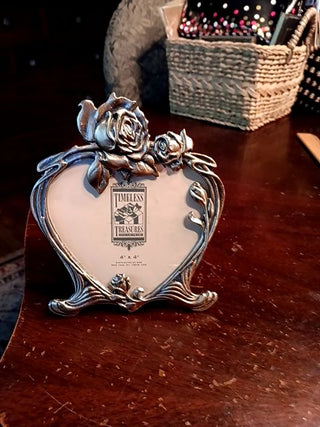 Lovely Pewter Heart Frame