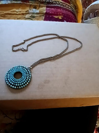Circle Turqoise Neck 22' Chain22uoise Neck.