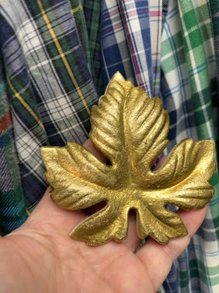 Metal leaf gold wall hanging