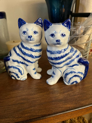 Blue/White Striped Cats (2piece)