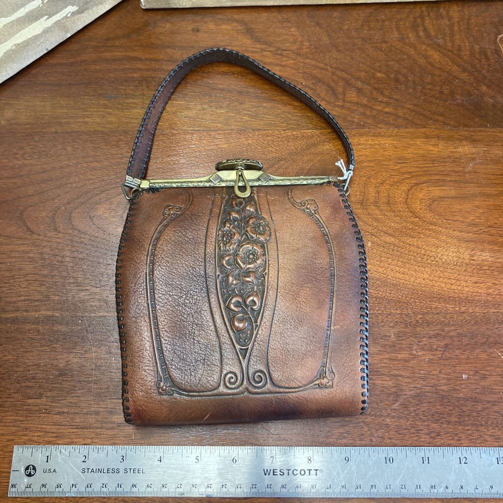 cr 1900 art noveiu purse