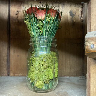 Pink roses in Mason jar (K1094)