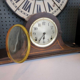 Vintage a mantle clock Seth Thomas