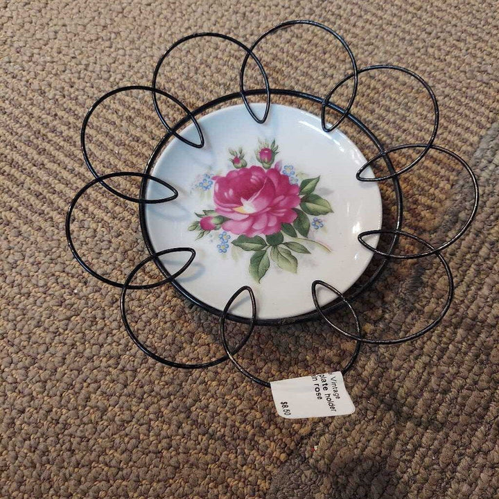 Wire frame plate holder with porcelain rose plate