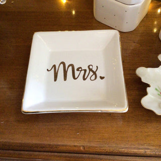 "Mrs" Trinket Dish - Wedding