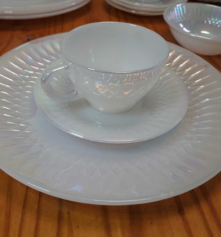 (15pc) Moonglow Iridescent dinner for 4 by Federal Glass Company 1974 FIRM