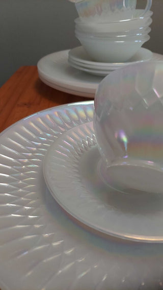 (15pc) Moonglow Iridescent dinner for 4 by Federal Glass Company 1974 FIRM