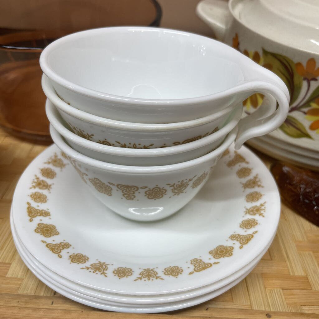 1970 Corelle Butterfly Gold Flat Cup with Hook Handle (Set of 4) (5OZ)
