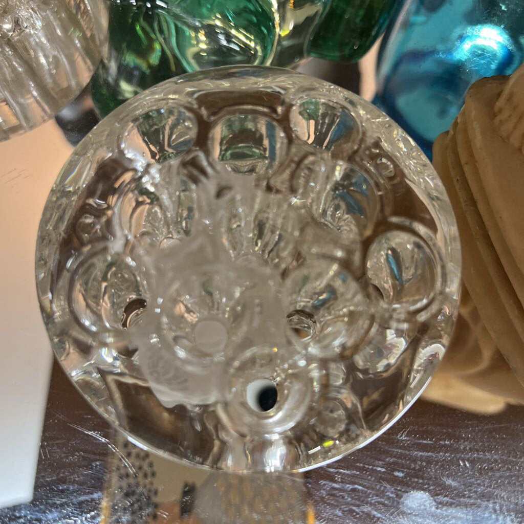 Floral Frog/ Eleven Hole/ Clear Glass