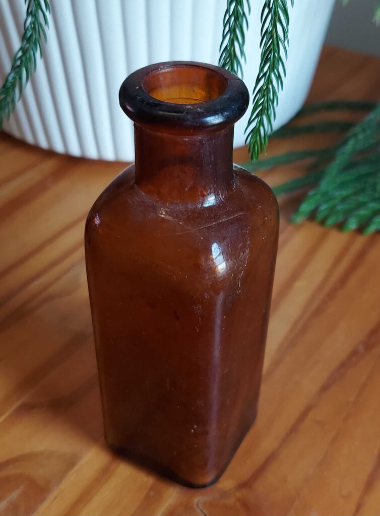 Rare - Fairmount glass company Apothecary Amber Medical Square Jar Bottle