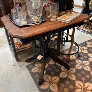 Ornate Black and Tan End Table