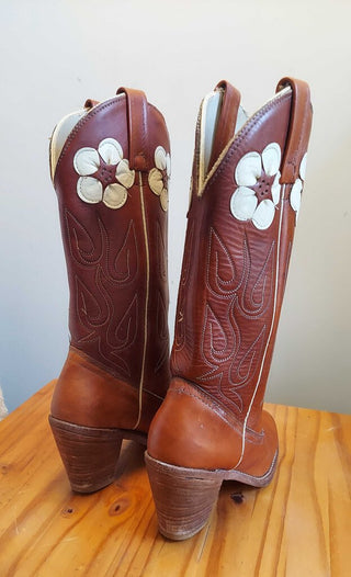 1960s ACME western heeled boots with cream flower and piping design FIRM