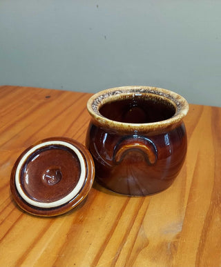 Brown Bean Pot Drop Glass Sugar Dish by Hull Ovenproof USA (T&M)