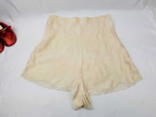 1930s Tap Pants Silk Lace Size 26 AS-IS Bridal Trousseau