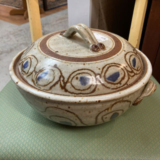 Vintage pottery bowl w/lid